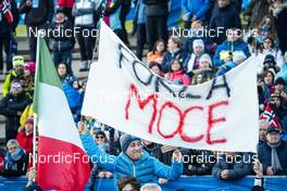 06.01.2023, Val di Fiemme, Italy (ITA): Fans of Simone Mocellini (ITA) - FIS world cup cross-country, tour de ski, individual sprint, Val di Fiemme (ITA). www.nordicfocus.com. © Barbieri/NordicFocus. Every downloaded picture is fee-liable.