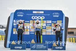 27.01.2023, Les Rousses, France (FRA): Delphine Claudel (FRA), Ebba Andersson (SWE), Jessie Diggins (USA), (l-r) - FIS world cup cross-country, 10km, Les Rousses (FRA). www.nordicfocus.com. © Authamayou/NordicFocus. Every downloaded picture is fee-liable.