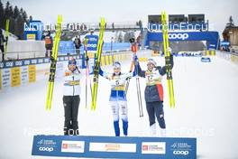29.01.2023, Les Rousses, France (FRA): Kerttu Niskanen (FIN), Ebba Andersson (SWE), Astrid Oeyre Slind (NOR), (l-r) - FIS world cup cross-country, mass, Les Rousses (FRA). www.nordicfocus.com. © Authamayou/NordicFocus. Every downloaded picture is fee-liable.