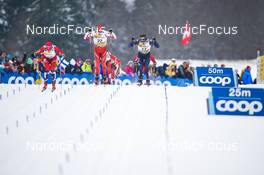 29.01.2023, Les Rousses, France (FRA): Beda Klee (SUI), Scott Patterson (USA), (l-r)  - FIS world cup cross-country, mass, Les Rousses (FRA). www.nordicfocus.com. © Thibaut/NordicFocus. Every downloaded picture is fee-liable.
