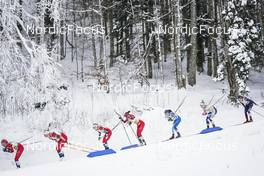 29.01.2023, Les Rousses, France (FRA): Silje Theodorsen (NOR), Astrid Oeyre Slind (NOR), Ingvild Flugstad Oestberg (NOR), Heidi Weng (NOR), Krista Parmakoski (FIN), Jonna Sundling (SWE), Rosie Brennan (USA), (l-r)  - FIS world cup cross-country, mass, Les Rousses (FRA). www.nordicfocus.com. © Thibaut/NordicFocus. Every downloaded picture is fee-liable.