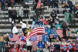 12.03.2023, Oslo, Norway (NOR): Fans with American and Norwegian flags - FIS world cup cross-country, mass women, Oslo (NOR). www.nordicfocus.com. © Modica/NordicFocus. Every downloaded picture is fee-liable.