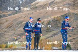01.11.2023, Bessans, France (FRA): Hugo Lapalus (FRA), Théo Schely (FRA), Clément Parisse (FRA), (l-r) - Cross-Country training, Bessans (FRA). www.nordicfocus.com. © Authamayou/NordicFocus. Every downloaded picture is fee-liable.