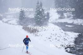 07.11.2023, Davos, Switzerland (SUI): Feature: Track atmosphere on the snowfarming track - Cross-Country preseason training, Davos (SUI). www.nordicfocus.com. © Manzoni/NordicFocus. Every downloaded picture is fee-liable.