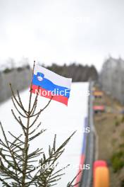 31.03.2023, Planica, Slovenia (SLO): feature: windy conditions, slovenian flag - FIS world cup ski flying men, individual HS240, Planica (SLO). www.nordicfocus.com. © Reichert/NordicFocus. Every downloaded picture is fee-liable.