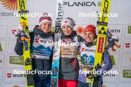 01.03.2023, Planica, Slovenia (SLO): Maren Lundby (NOR), Alexandria Loutitt (CAN), Katharina Althaus (GER), (l-r)  - FIS nordic world ski championships ski jumping women, individual HS138, Planica (SLO). www.nordicfocus.com. © Thibaut/NordicFocus. Every downloaded picture is fee-liable.