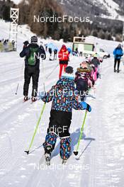 20.01.2023, Zuoz Switzerland (SUI): feature: kids cross country skiing - Ski Classics La Diagonela, Zuoz (SUI). www.nordicfocus.com. © Reichert/NordicFocus. Every downloaded picture is fee-liable.