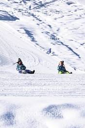 20.01.2023, Zuoz Switzerland (SUI): feature: kids sliding, laughing - Ski Classics La Diagonela, Zuoz (SUI). www.nordicfocus.com. © Reichert/NordicFocus. Every downloaded picture is fee-liable.