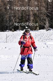 20.01.2023, Zuoz Switzerland (SUI): feature: older woman cross country skiing - Ski Classics La Diagonela, Zuoz (SUI). www.nordicfocus.com. © Reichert/NordicFocus. Every downloaded picture is fee-liable.