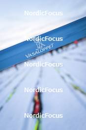 05.03.2023, Saelen-Mora, Sweden (SWE): Feature: ribbon at the start - Ski Classics Vasaloppet, Saelen-Mora (SWE). www.nordicfocus.com. © Reichert/NordicFocus. Every downloaded picture is fee-liable.