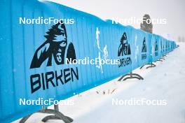 17.03.2023, Rena-Lillehammer, Norway (NOR): feature: fence, banner - Ski Classics Birkebeinerrennet, Rena-Lillehammer (NOR) - training. www.nordicfocus.com. © Reichert/NordicFocus. Every downloaded picture is fee-liable.