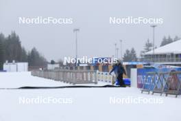 08.02.2024, Nove Mesto na Morave, Czechia (CZE): Feature: Track atmosphere with undefined technicians at work - IBU World Championships Biathlon, training, Nove Mesto na Morave (CZE). www.nordicfocus.com. © Manzoni/NordicFocus. Every downloaded picture is fee-liable.