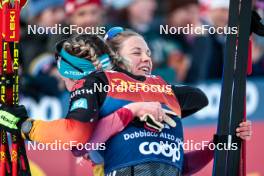 01.01.2024, Toblach, Italy (ITA): Jessie Diggins (USA), Victoria Carl (GER), (l-r)  - FIS world cup cross-country, tour de ski, pursuit, Toblach (ITA). www.nordicfocus.com. © Modica/NordicFocus. Every downloaded picture is fee-liable.