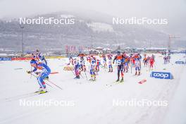 06.01.2024, Val di Fiemme, Italy (ITA): Frida Karlsson (SWE), Katharina Hennig (GER), (l-r)  - FIS world cup cross-country, tour de ski, mass, Val di Fiemme (ITA). www.nordicfocus.com. © Barbieri/NordicFocus. Every downloaded picture is fee-liable.