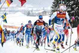 06.01.2024, Val di Fiemme, Italy (ITA): Kerttu Niskanen (FIN), Katharina Hennig (GER), (l-r)  - FIS world cup cross-country, tour de ski, mass, Val di Fiemme (ITA). www.nordicfocus.com. © Modica/NordicFocus. Every downloaded picture is fee-liable.