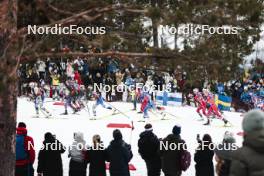 09.03.2024, Oslo, Norway (NOR): Frida Karlsson (SWE), Jessie Diggins (USA), Katharina Hennig (GER), Linn Svahn (SWE), Heidi Weng (NOR), Kerttu Niskanen (FIN), Delphine Claudel (FRA), Astrid Oeyre Slind (NOR), Teresa Stadlober (AUT), (l-r)  - FIS world cup cross-country, mass women, Oslo (NOR). www.nordicfocus.com. © Modica/NordicFocus. Every downloaded picture is fee-liable.