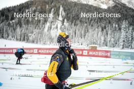 13.01.2024, Sexten, Italy (ITA): Positioning skis on the start   - Ski Classics 3 Zinnen Ski Marathon - Sexten (ITA). www.nordicfocus.com. © Vanzetta/NordicFocus. Every downloaded picture is fee-liable.